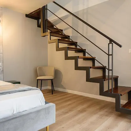121 Luxury Apartment Naples