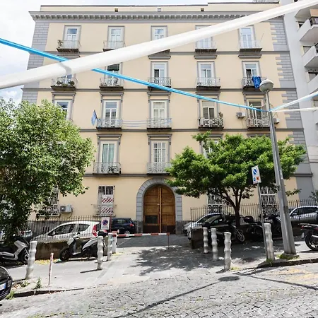 121 Luxury Apartment
