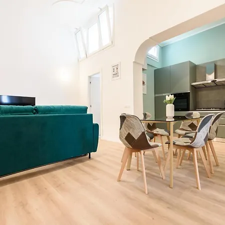 121 Luxury Apartment Naples